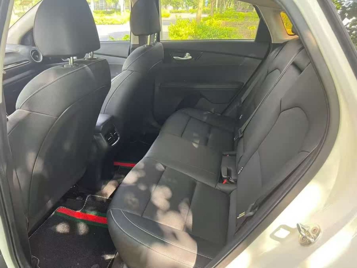 起亞 K3  2019款  1.5L CVT智享互聯(lián)版圖片