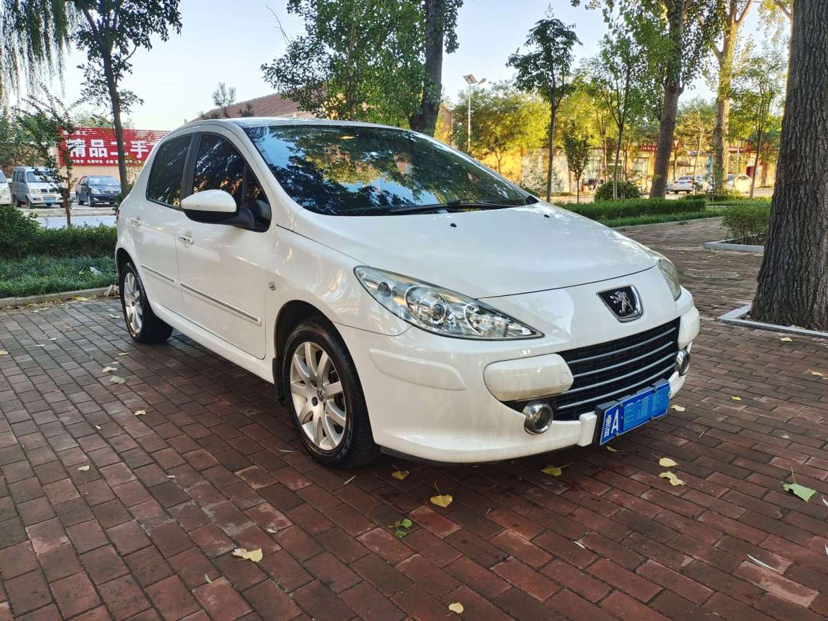 標(biāo)致 307  2013款 兩廂 1.6L 手動舒適版圖片