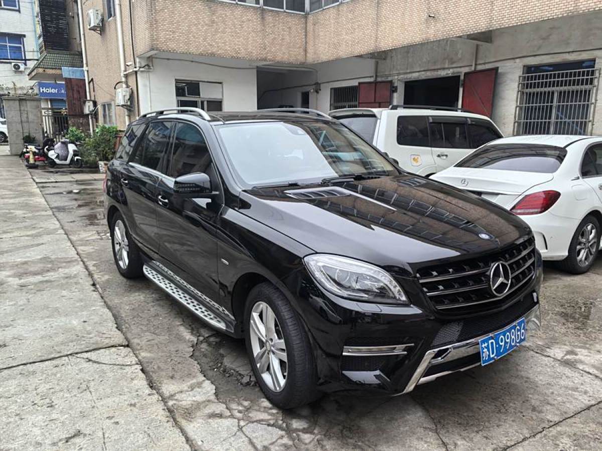 奔馳 奔馳M級(jí)  2012款 ML 350 豪華型圖片