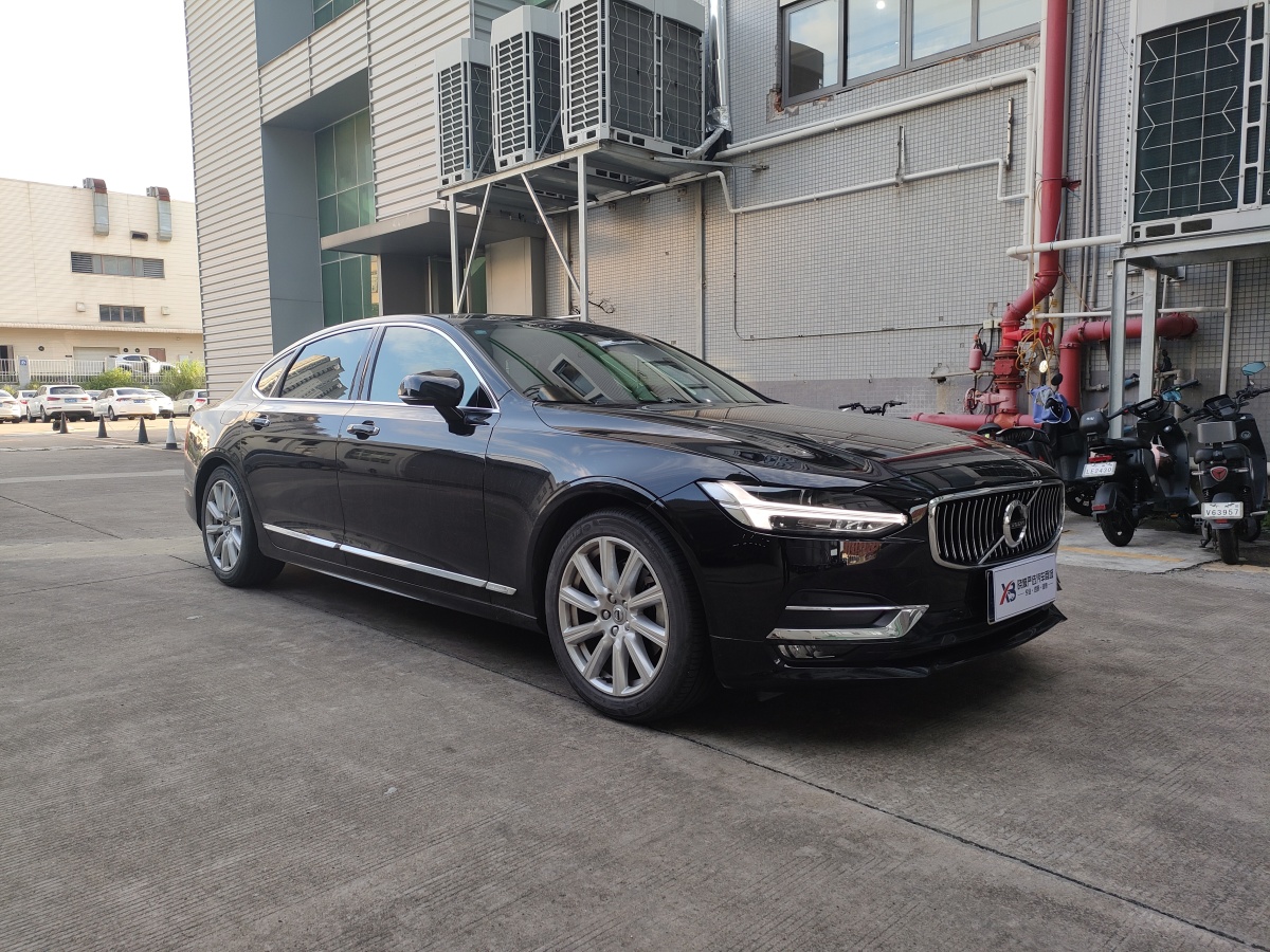 沃爾沃 S90  2020款 改款 T5 智遠(yuǎn)豪華版圖片