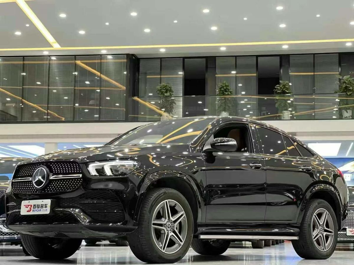 奔馳 奔馳GLC  2022款 GLC 260 4MATIC 轎跑SUV圖片