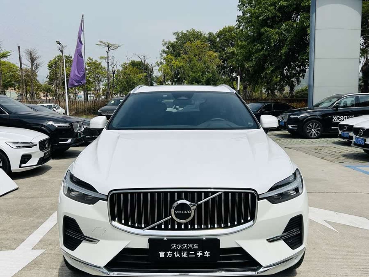 沃爾沃 XC60  2024款 B5 四驅(qū)智逸豪華版圖片
