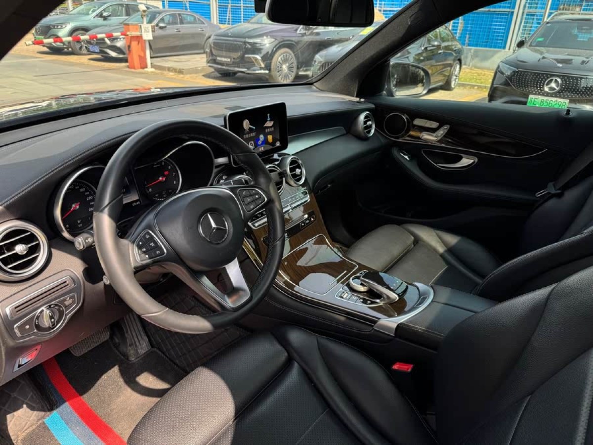 奔馳 奔馳GLC  2016款 GLC 260 4MATIC 動(dòng)感型圖片
