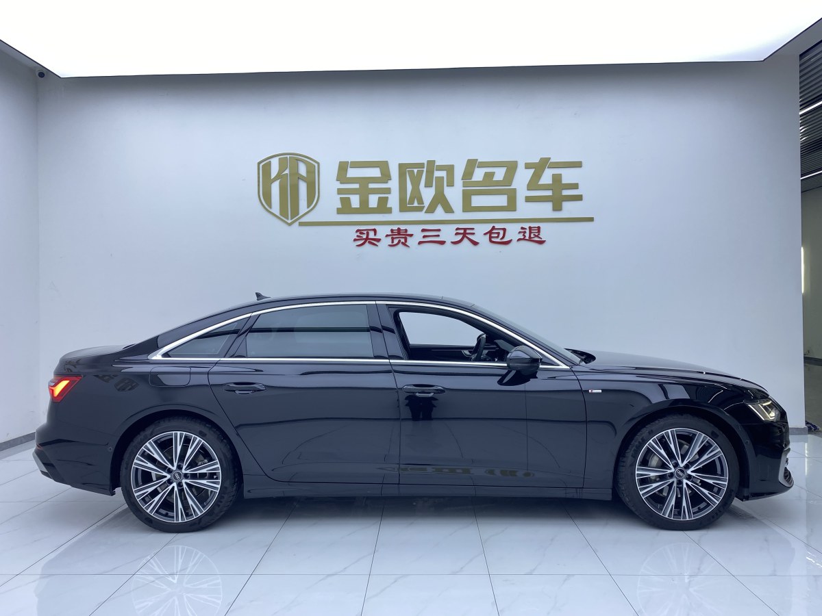 奧迪 奧迪A6L  2023款 改款 45 TFSI quattro 臻選動(dòng)感型圖片