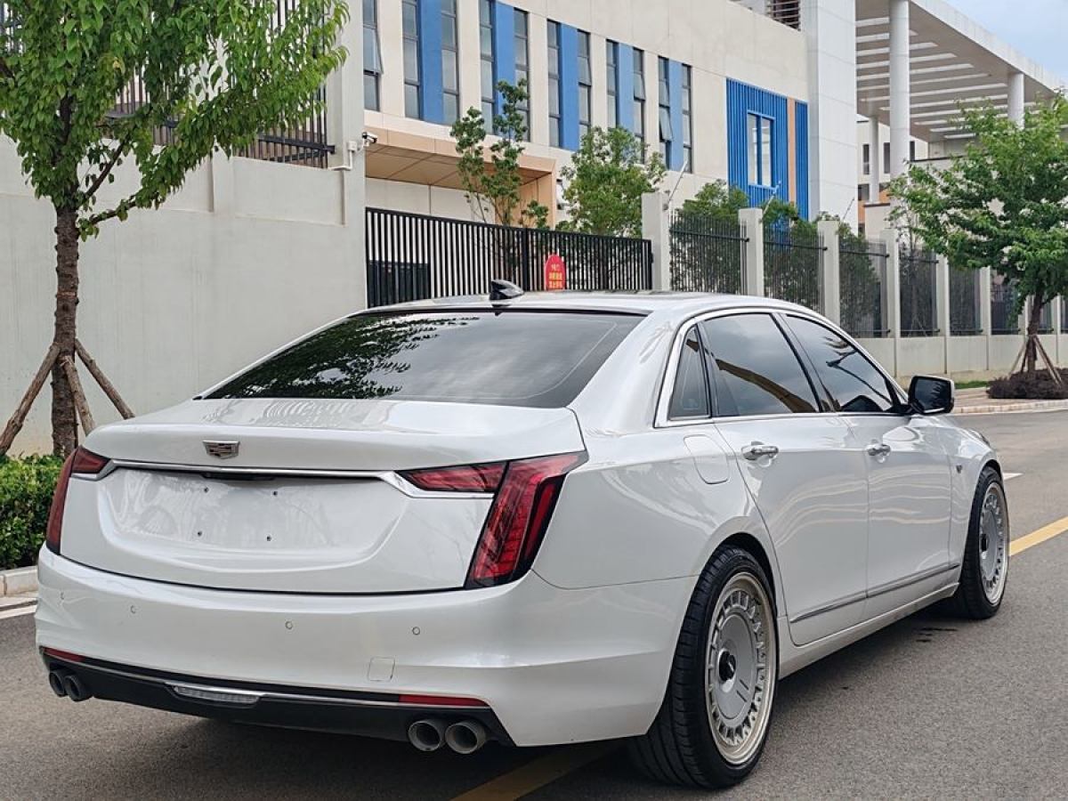 凱迪拉克 CT6  2022款 28T 豪華型圖片