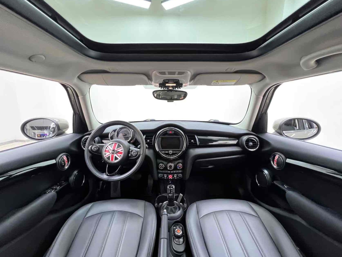2020年12月MINI MINI  2020款 1.5T ONE 五門版