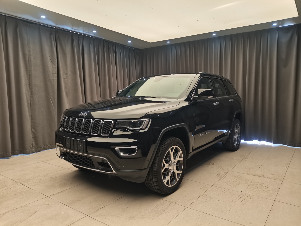 jeep 大切諾基 2020款 3.0l 精英導航版圖片