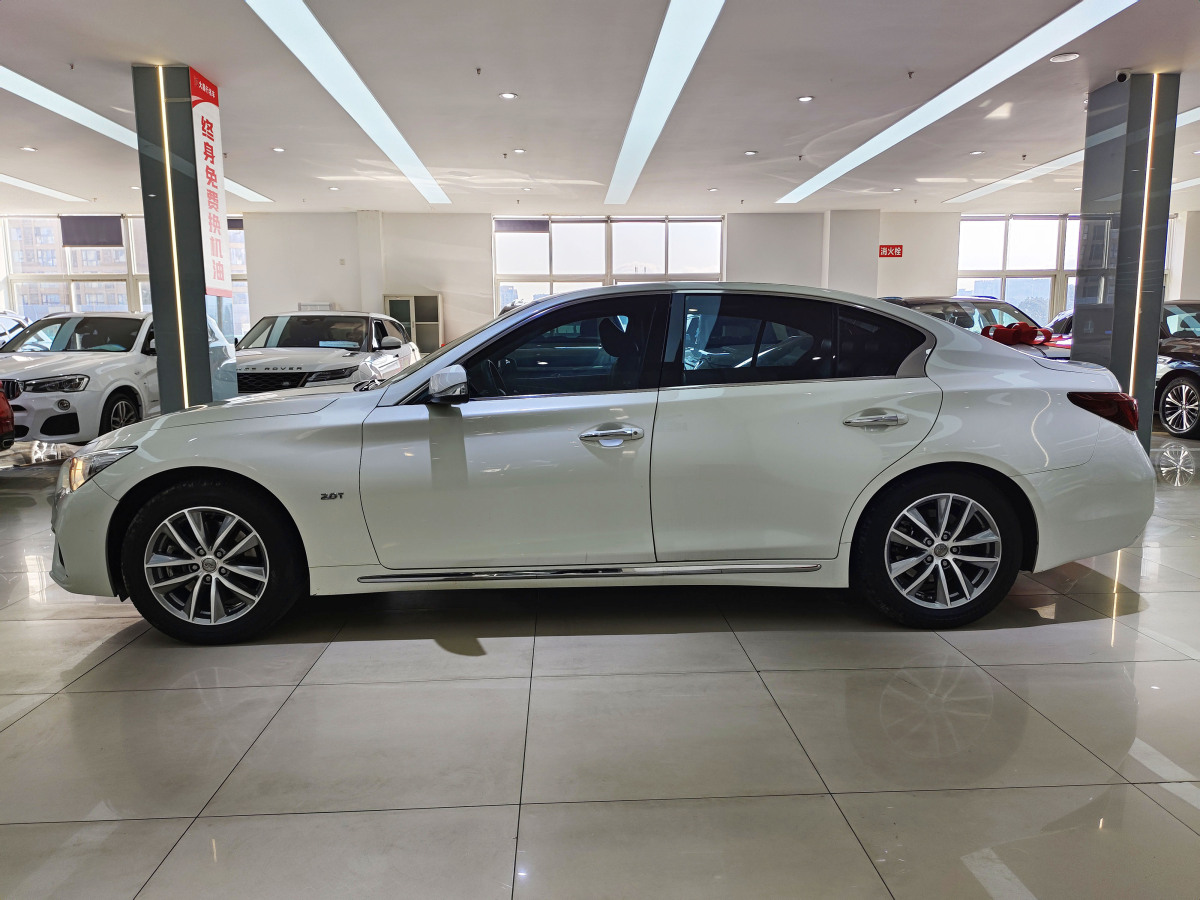 英菲尼迪 Q50L  2022款 2.0T 舒適版圖片