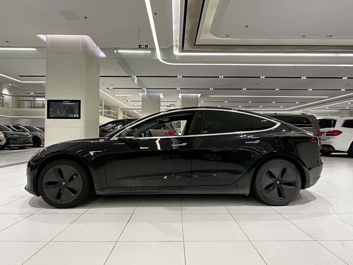 2020年9月特斯拉 Model 3  2020款 改款 標(biāo)準(zhǔn)續(xù)航后驅(qū)升級(jí)版