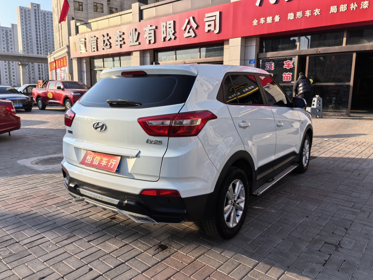 2017年3月現(xiàn)代 ix25  2015款 1.6L 自動兩驅時尚型GS