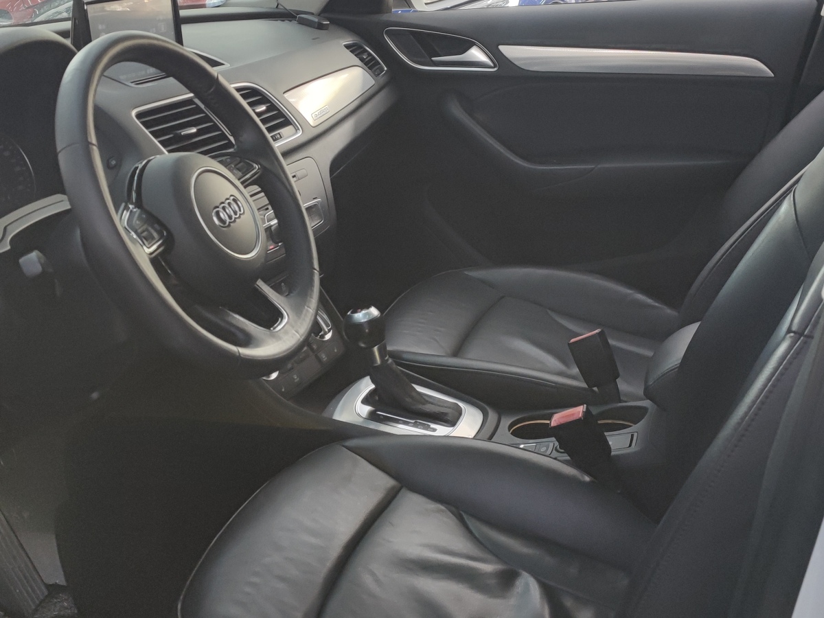 奧迪 奧迪Q3  2015款 35 TFSI quattro 技術(shù)型圖片