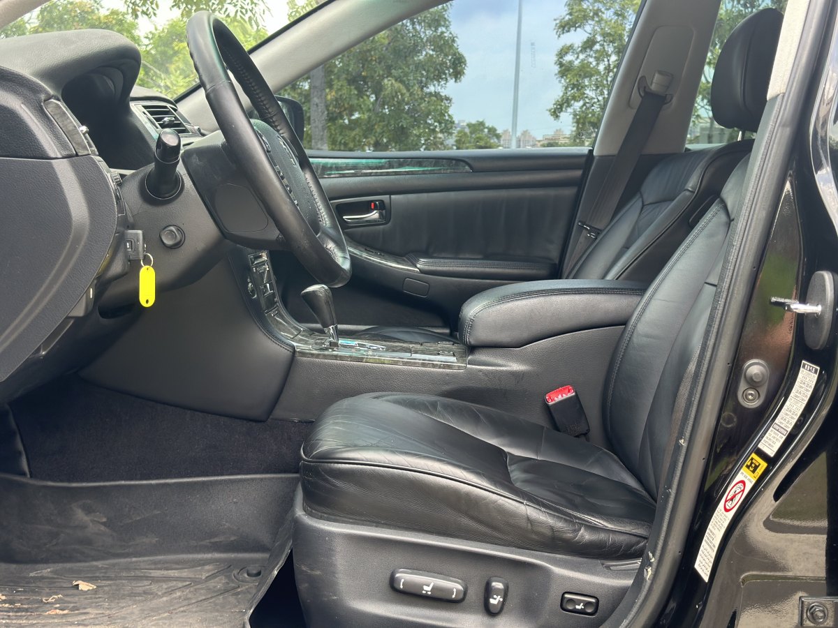 2005年4月豐田 皇冠  2005款 3.0L Royal Saloon