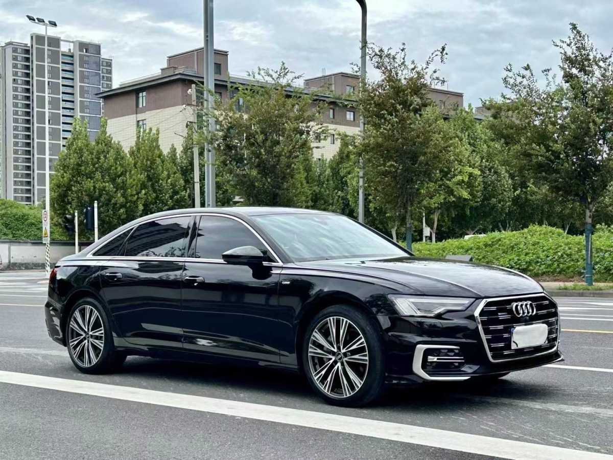 奧迪 奧迪A6L  2023款 改款 45 TFSI quattro 臻選動(dòng)感型圖片