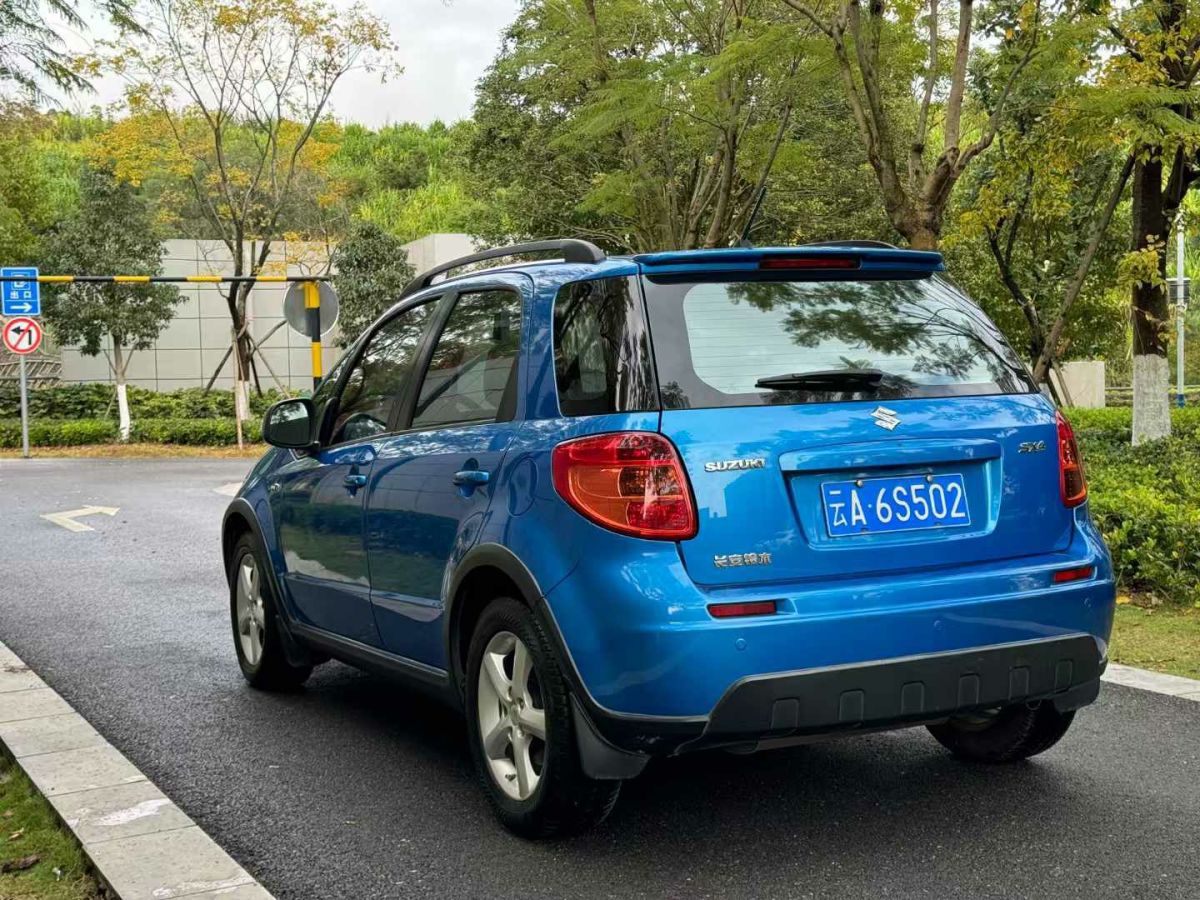 鈴木 天語 SX4  2010款 三廂 1.6L 自動(dòng)超值型圖片