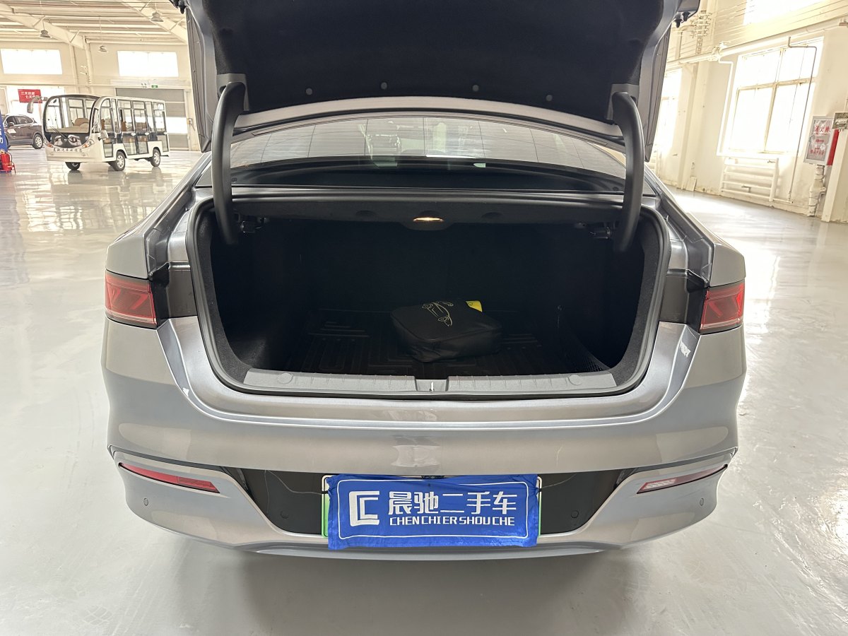 比亞迪 秦PLUS  2024款 榮耀版 DM-i 55KM超越型圖片