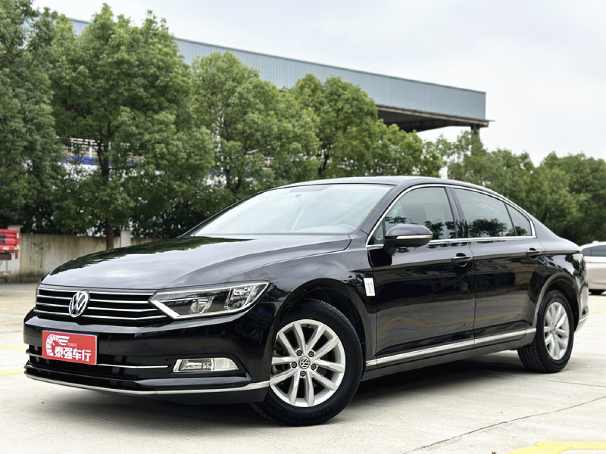 大眾 邁騰  2019款  280TSI DSG 領(lǐng)先型 國(guó)VI圖片