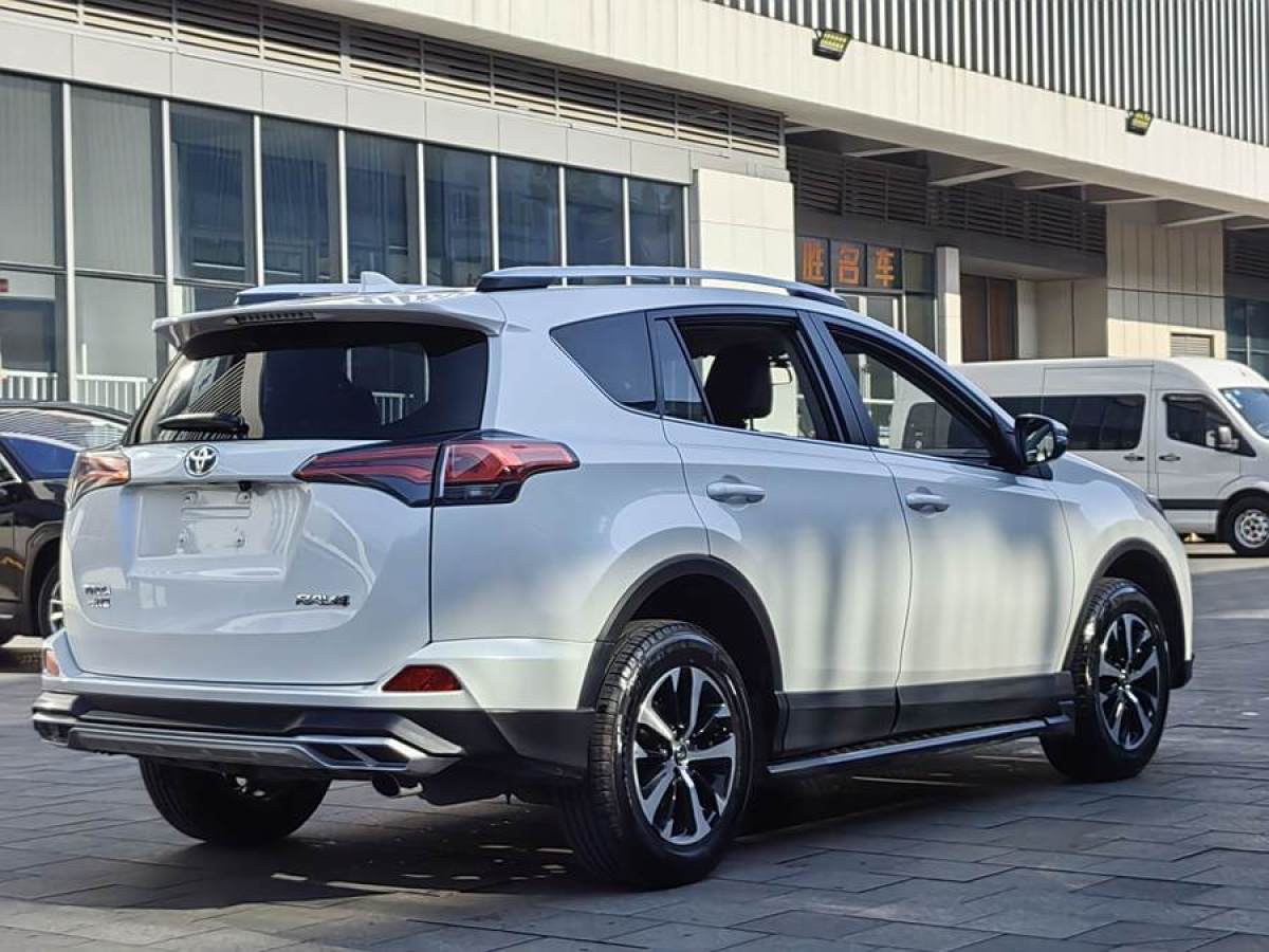 豐田 RAV4榮放  2019款 2.0L CVT兩驅(qū)先鋒版 國V圖片