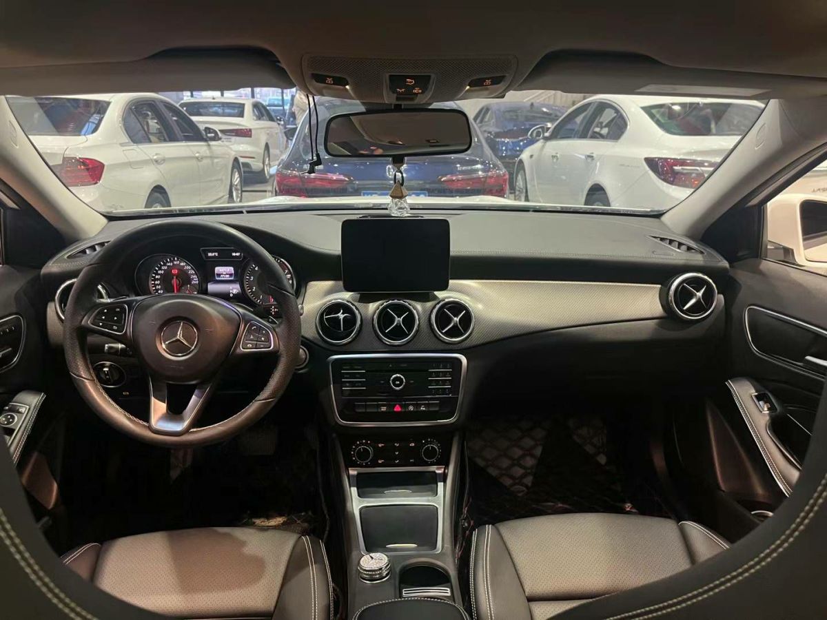 奔馳 奔馳GLA AMG  2017款 AMG GLA 45 4MATIC圖片