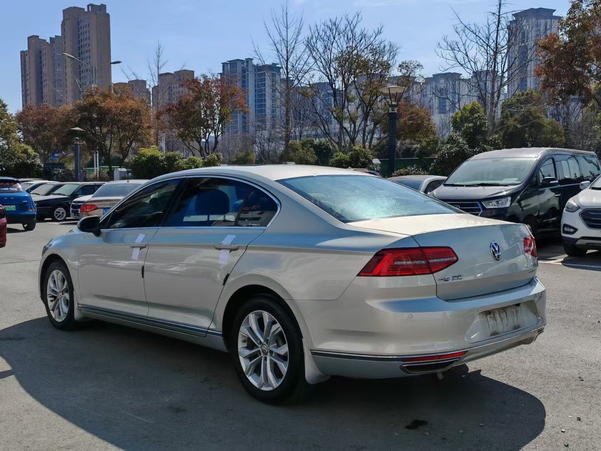 大眾 邁騰  2018款 改款 330TSI DSG 豪華型圖片