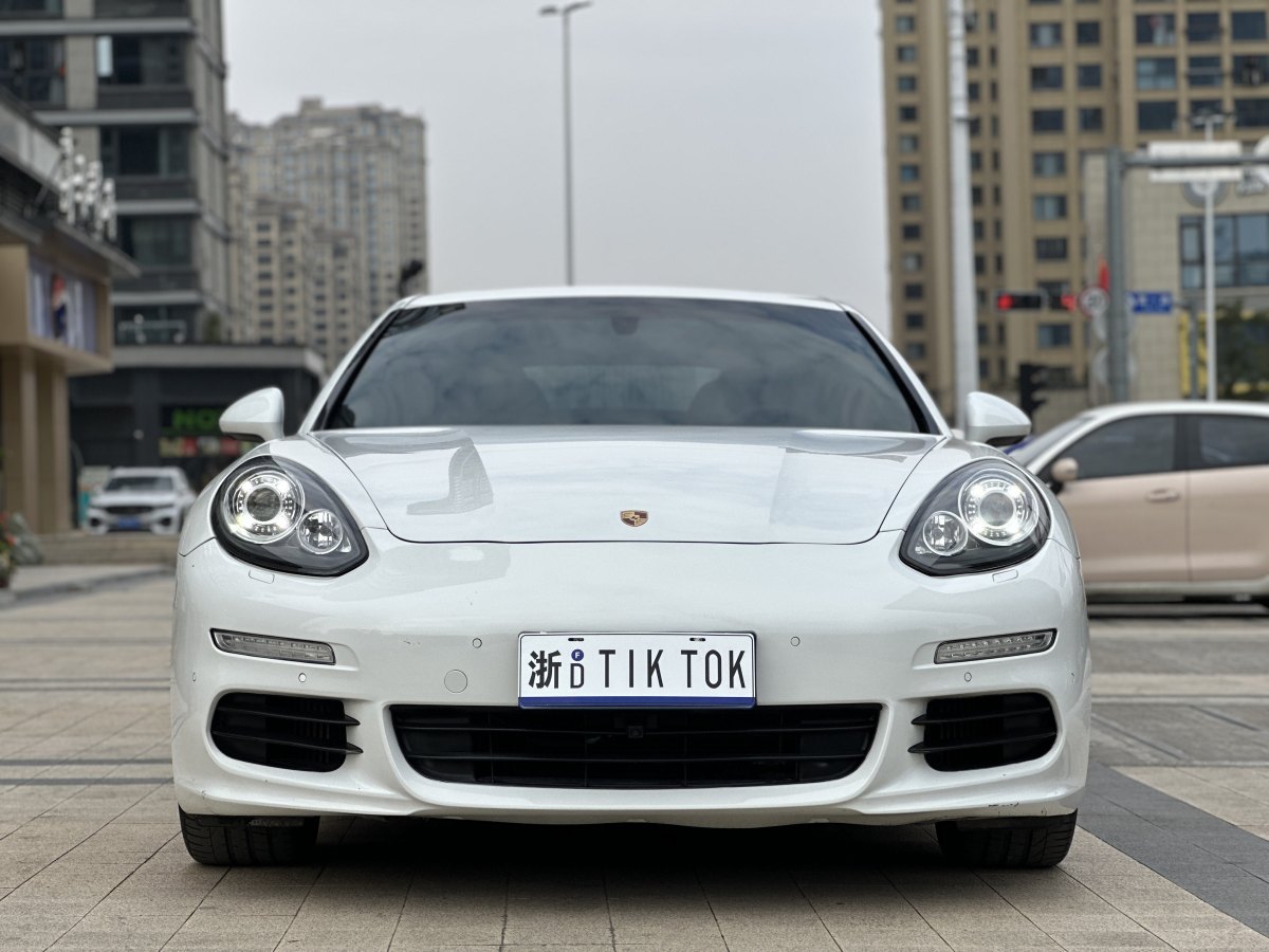 2015年2月保時(shí)捷 Panamera  2014款 Panamera 3.0T