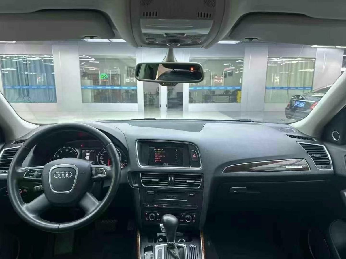 奧迪 奧迪Q5  2010款 Q5 2.0TSI 首發(fā)限量版運(yùn)動版圖片