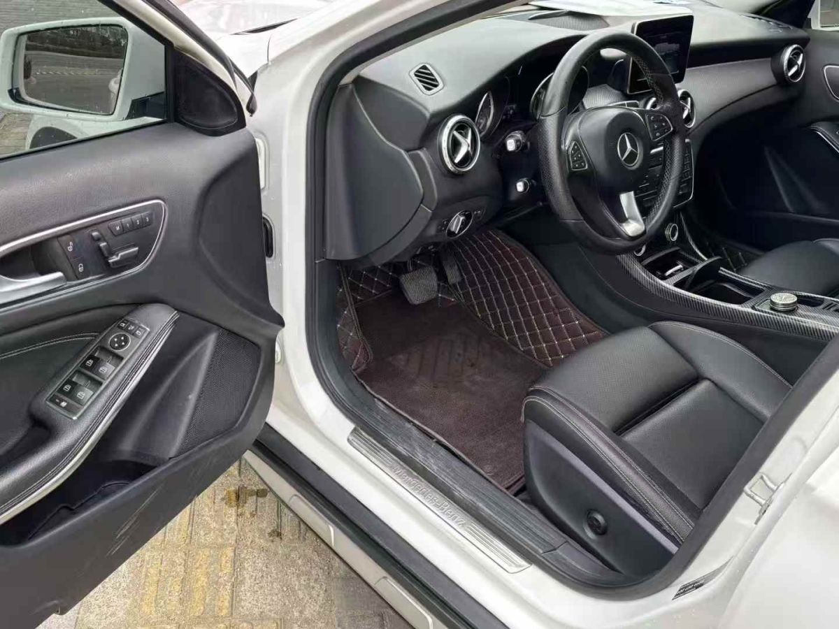 奔馳 奔馳GLA AMG  2017款 AMG GLA 45 4MATIC圖片