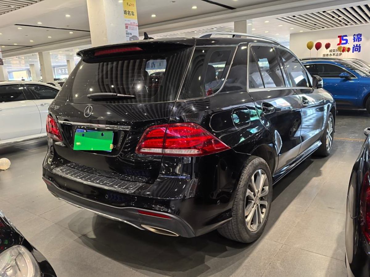 奔馳 奔馳GLE  2017款 GLE 320 4MATIC 豪華型圖片