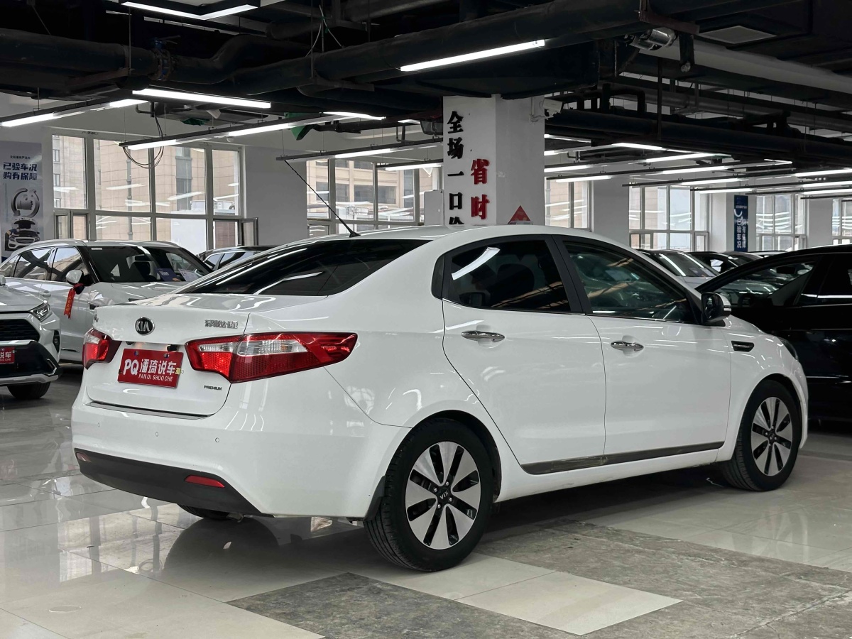 起亞 K2  2012款 三廂 1.6L AT Premium紀(jì)念版圖片