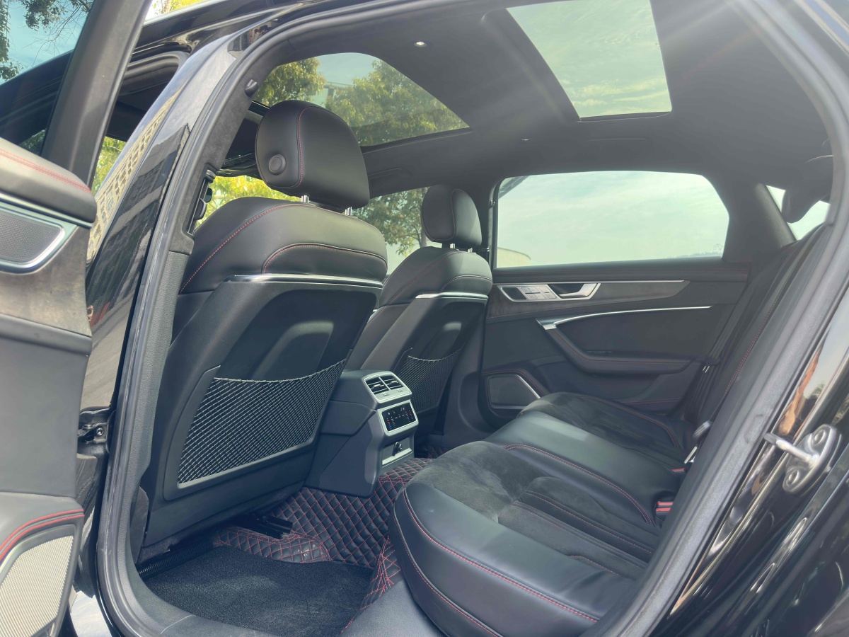 奧迪 奧迪A6L  2019款 45 TFSI quattro 臻選動(dòng)感型圖片
