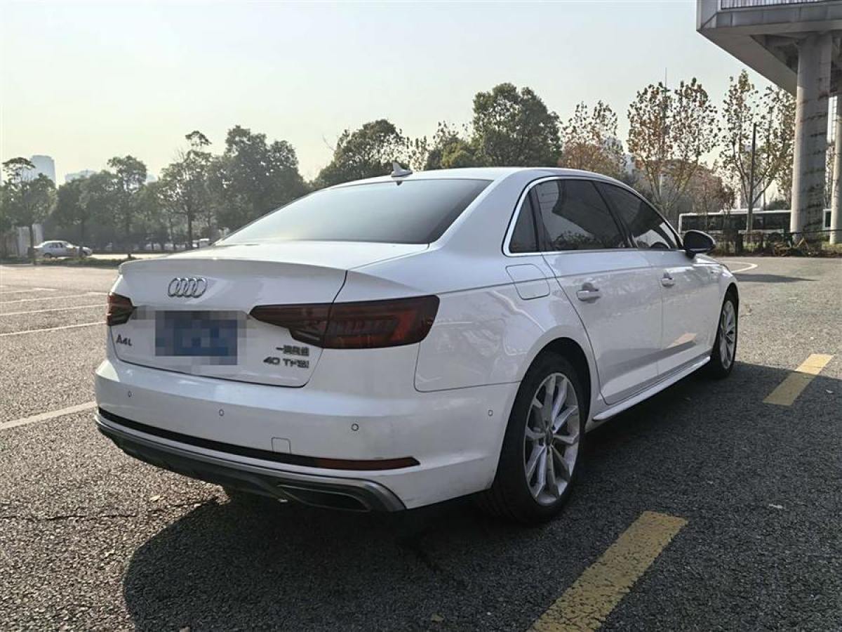 奧迪 奧迪A4L  2019款 40 TFSI 進(jìn)取型 國V圖片