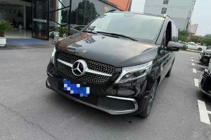 威霆 奔馳 2.0T 商務(wù)版 7座