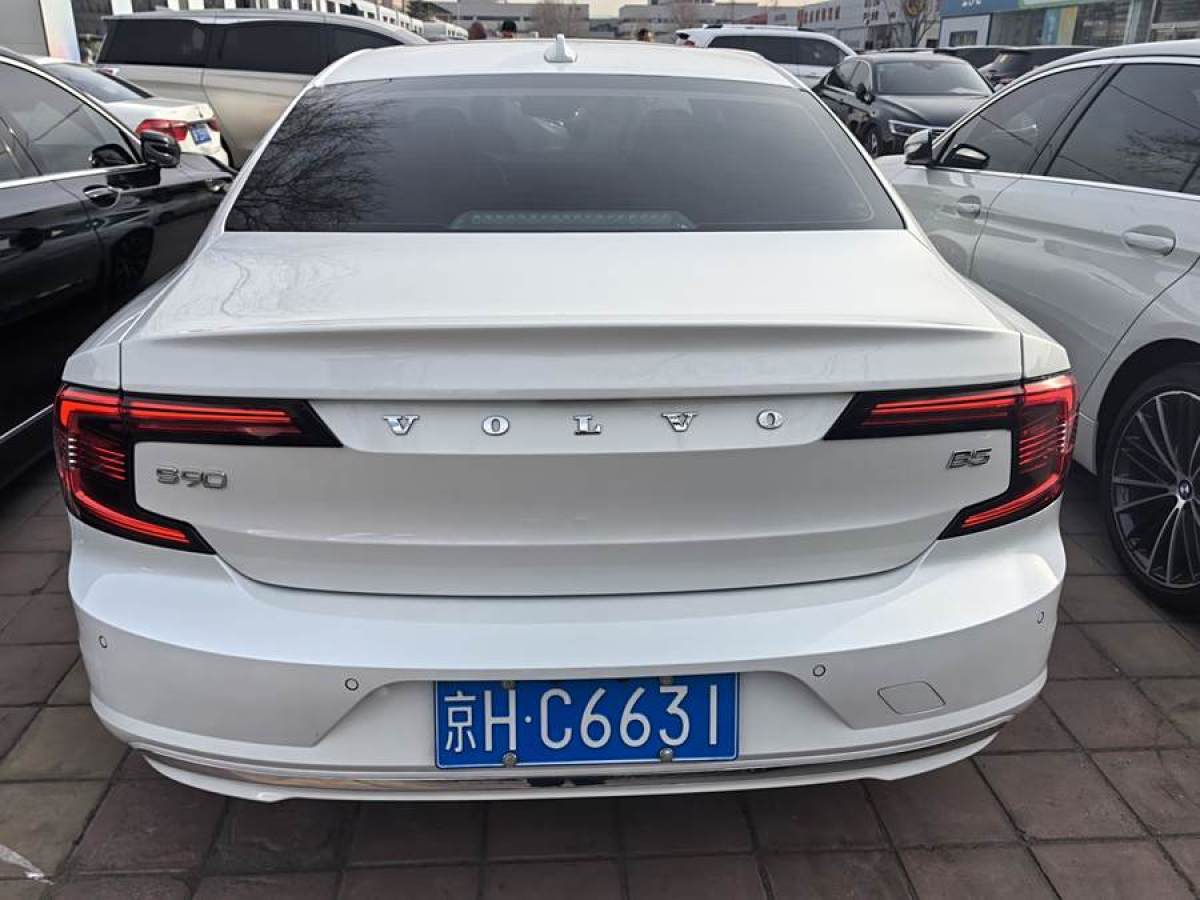 沃爾沃 S90  2025款 B5 智雅豪華版圖片