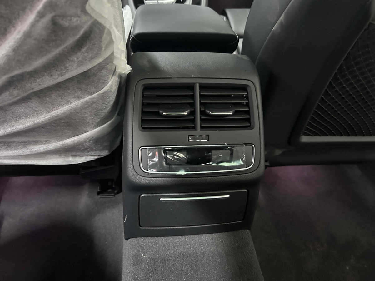 奧迪 奧迪A4L  2024款 40 TFSI 豪華動(dòng)感型圖片