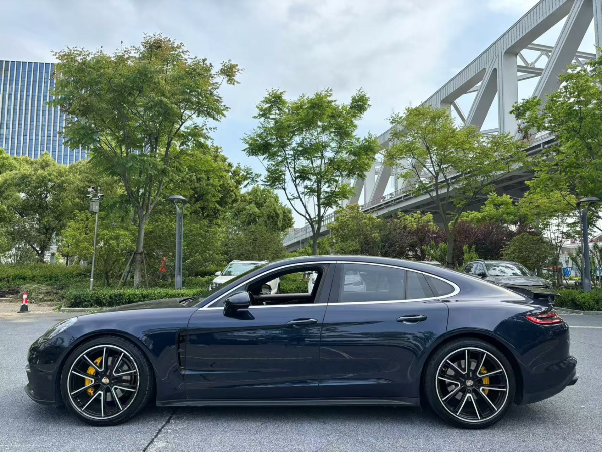 保時(shí)捷 Panamera  2013款 4 Platinum Edition 3.6圖片