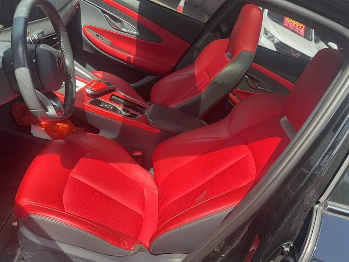 長安 UNI-T  2020款 1.5T 尊貴型圖片