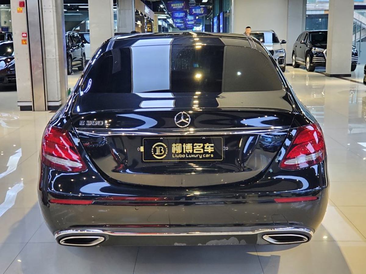 奔馳 奔馳E級  2020款 改款 E 300 L 時尚型圖片