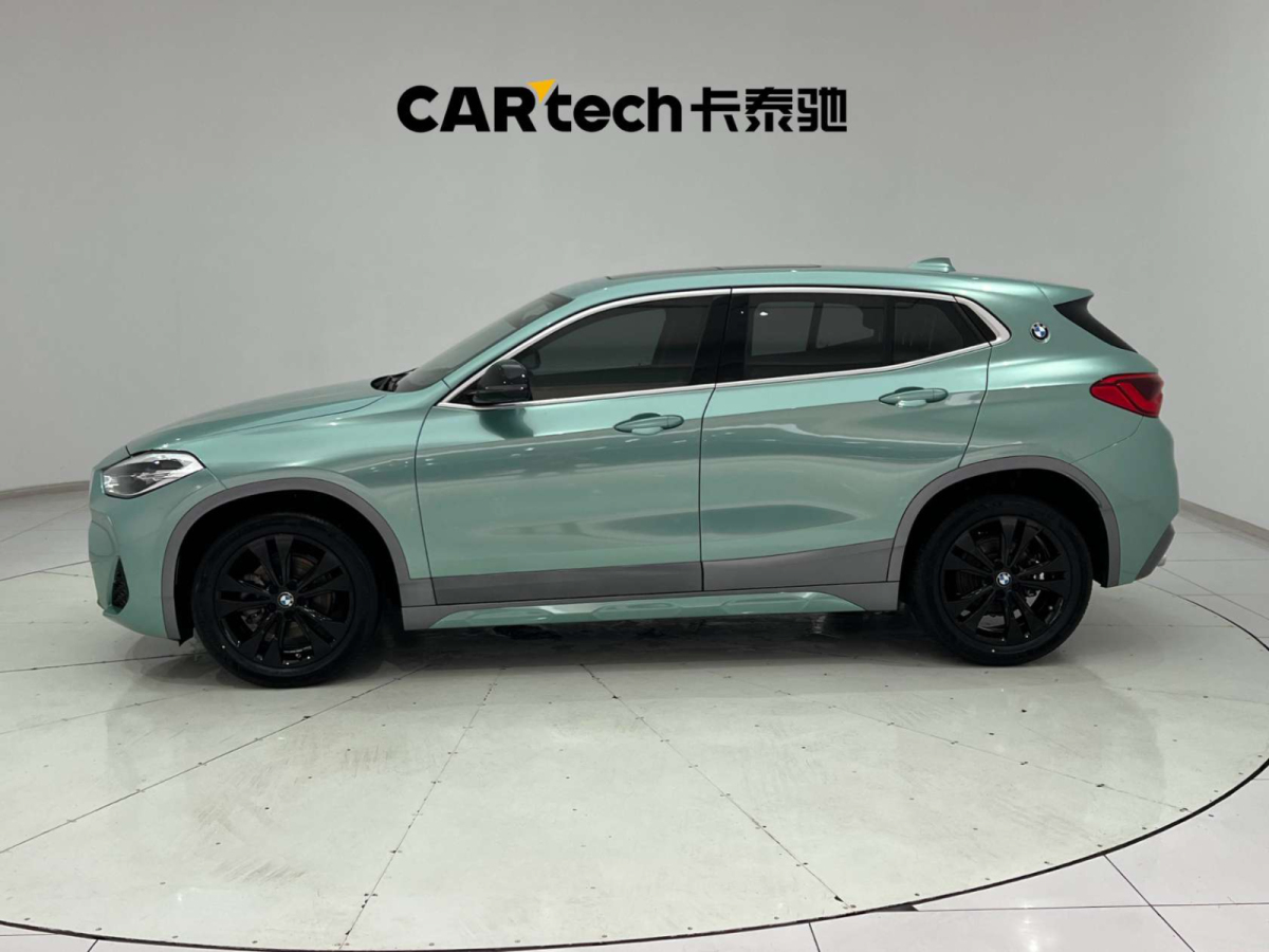寶馬 寶馬X2  2023款 sDrive 25i 曜熠版圖片