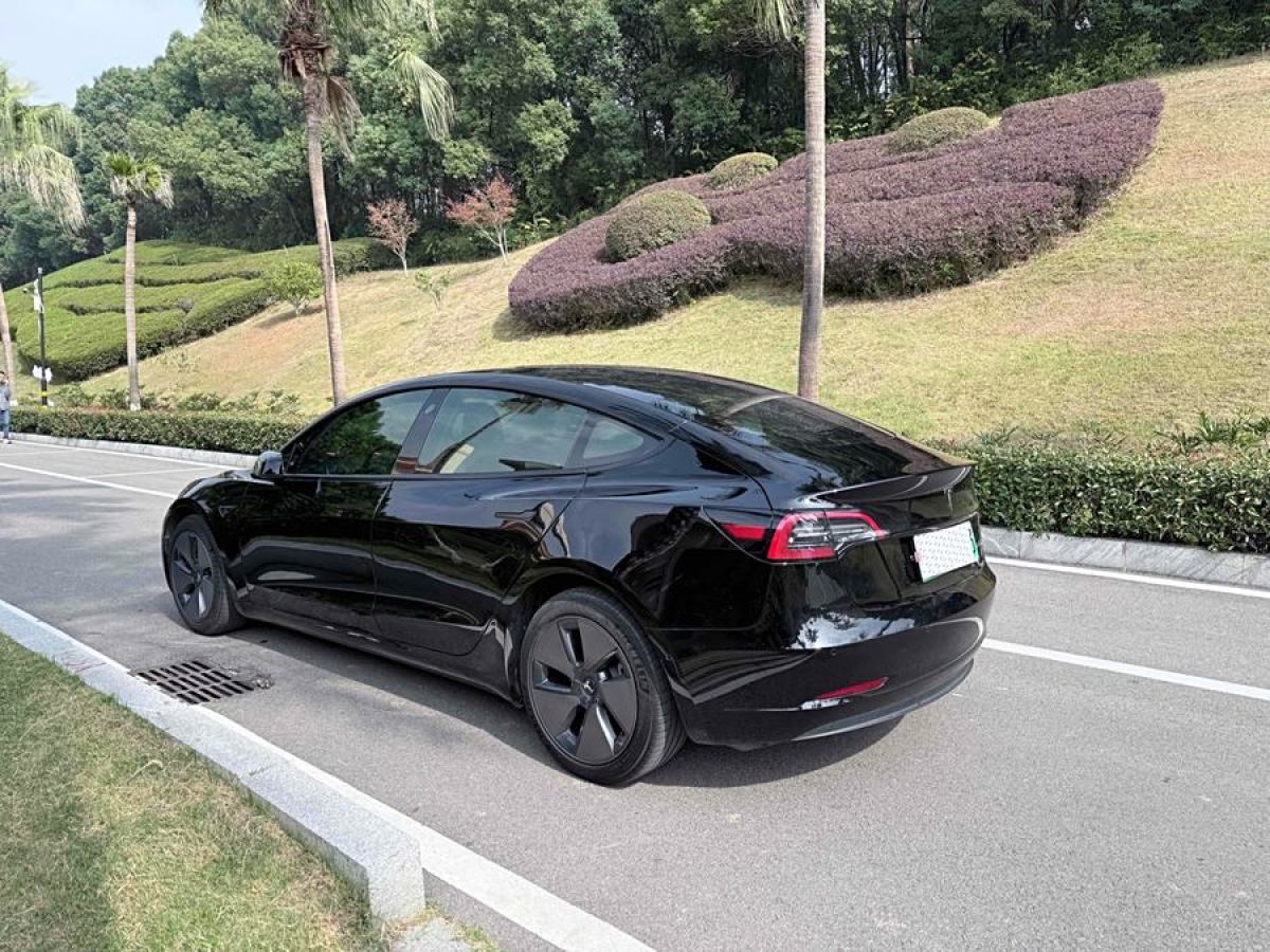 特斯拉 Model Y  2022款 改款 后輪驅(qū)動版圖片