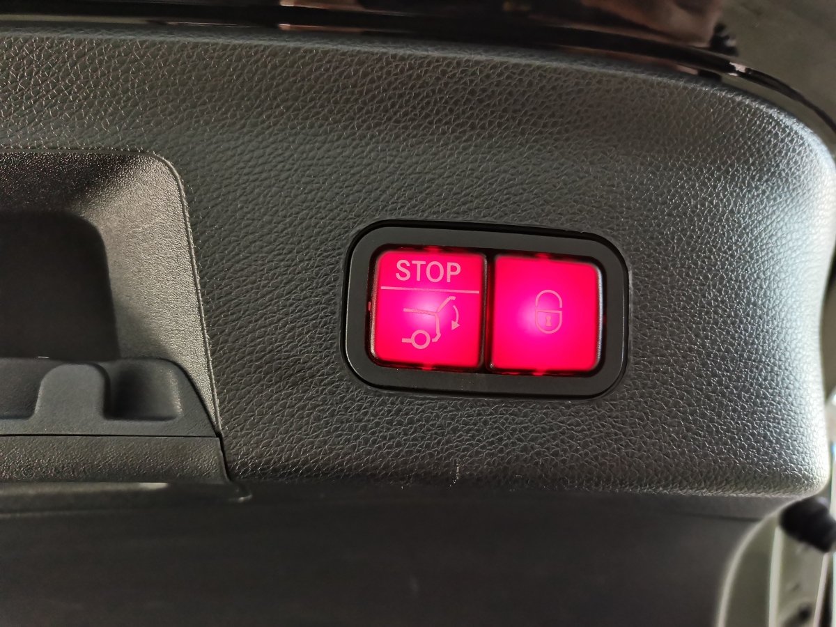 奔驰 奔驰GLE轿跑 AMG  2017款 AMG GLE 43 4MATIC 轿跑SUV图片