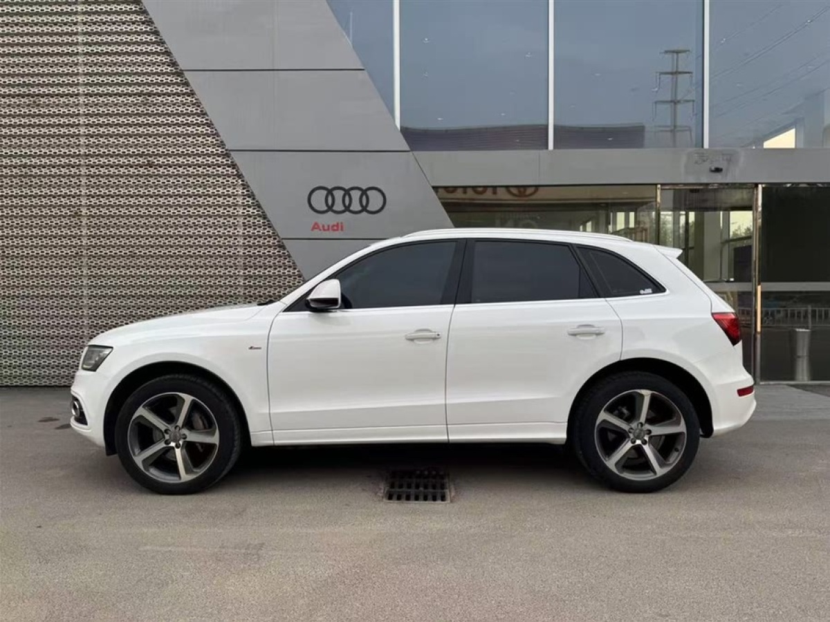 奧迪 奧迪Q5  2013款 45 TFSI quattro 運(yùn)動(dòng)型圖片