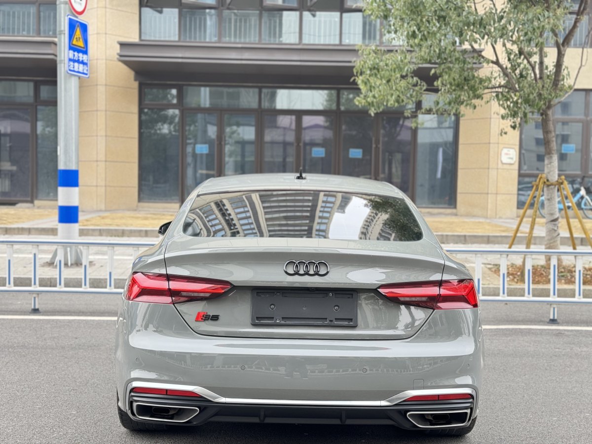 奧迪 奧迪A5  2024款 Sportback 40 TFSI quattro 豪華動感型圖片