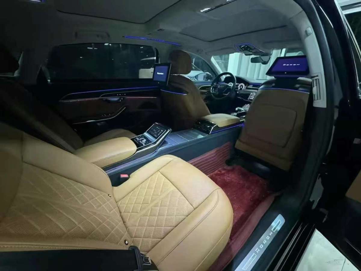 奧迪 奧迪A8  2022款 A8L Horch創(chuàng)始人版 經(jīng)典型圖片