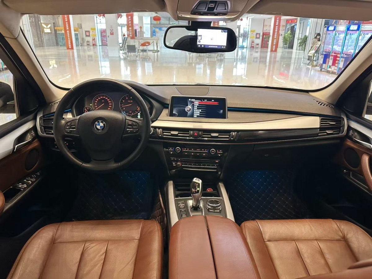 寶馬 寶馬X5  2014款 xDrive35i 領(lǐng)先型圖片