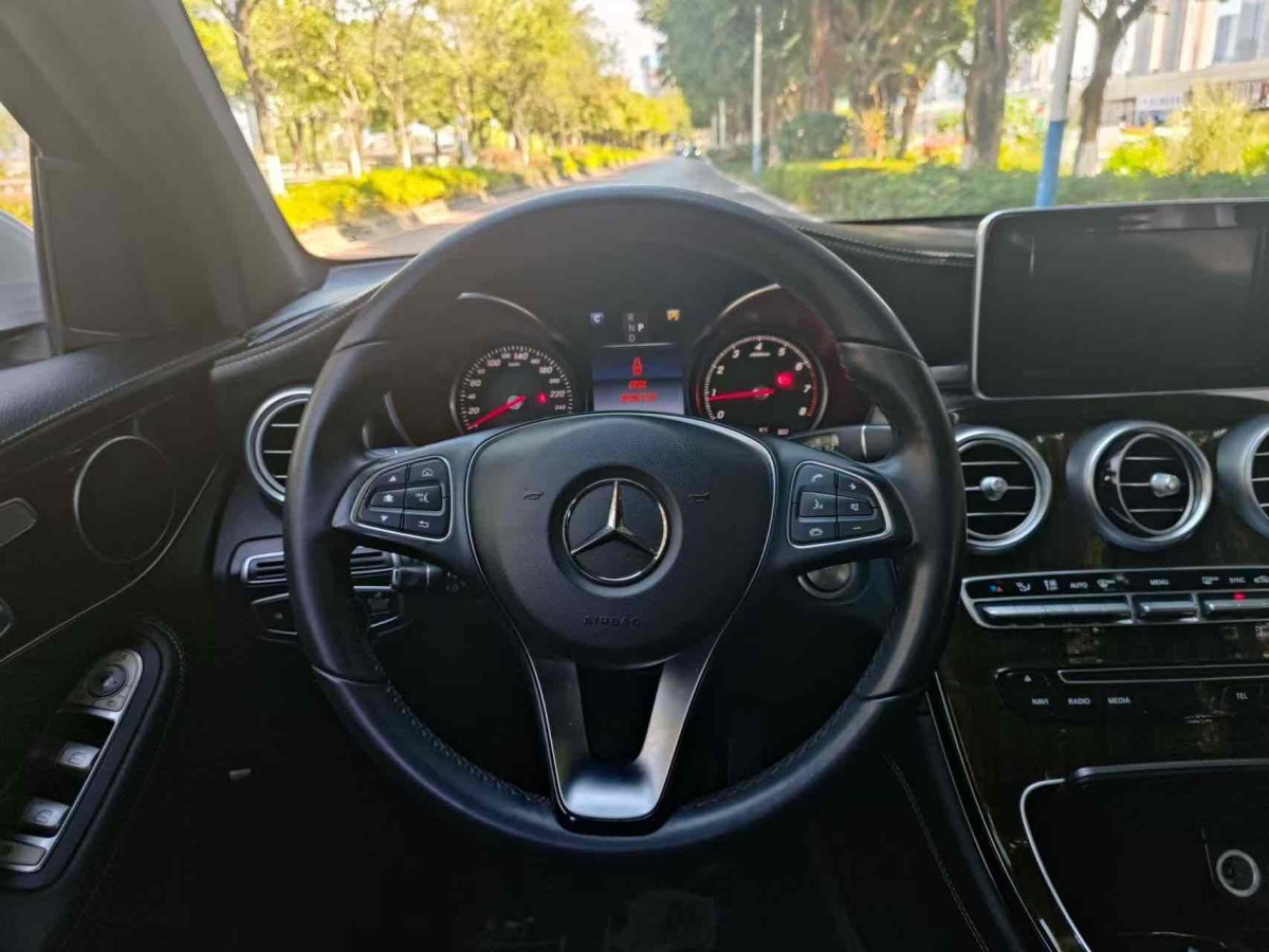 奔馳 奔馳GLC  2016款 GLC 260 4MATIC 動感型圖片