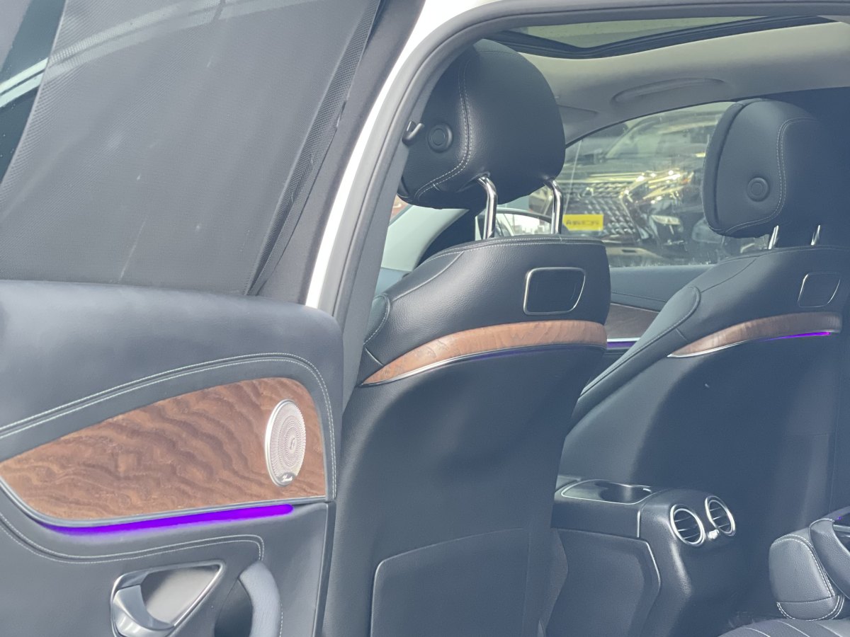 奔驰 奔驰E级  2017款 E 300 L 豪华型图片