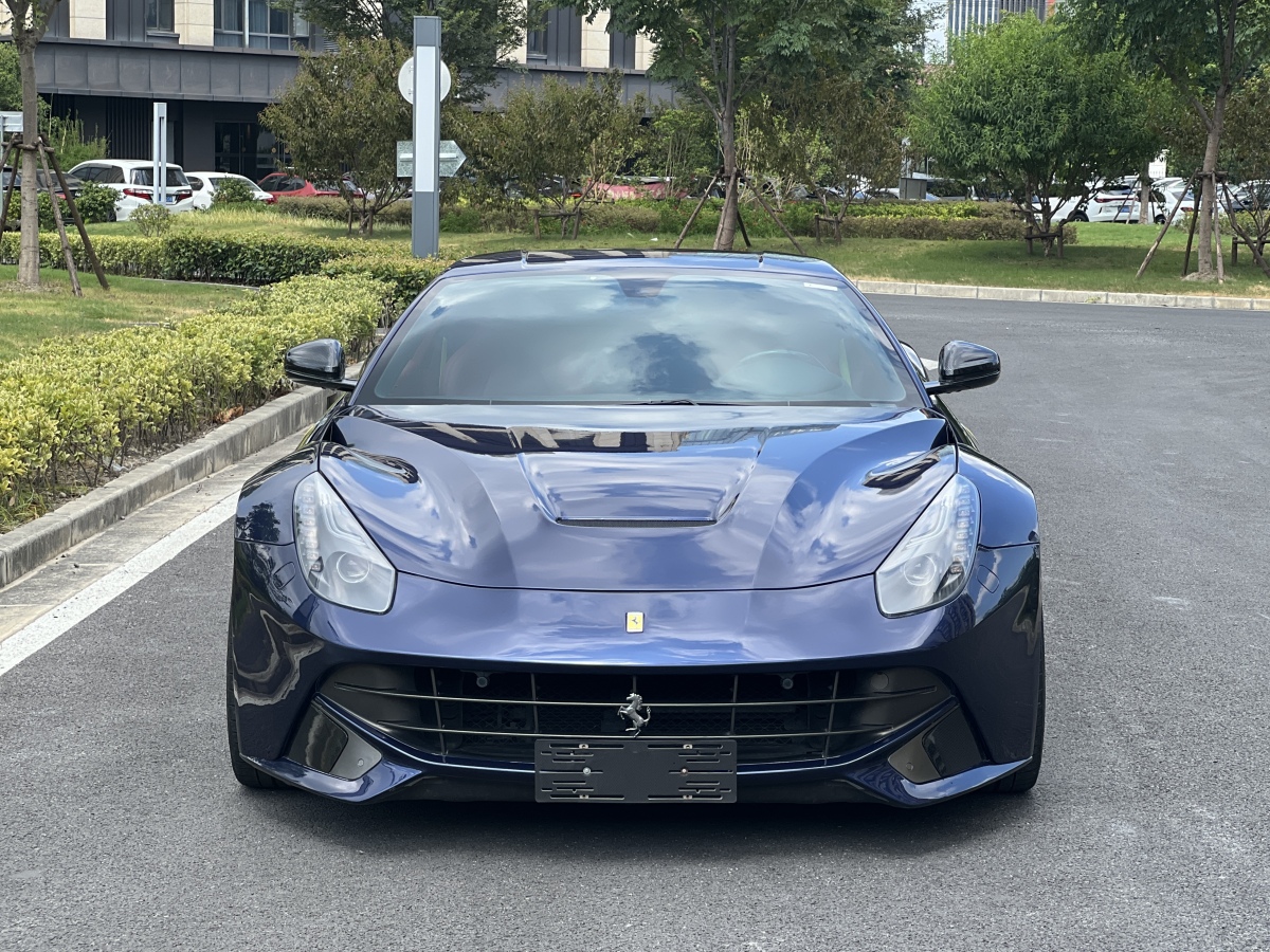 2016年5月法拉利 F12berlinetta  2013款 6.3L 標準型