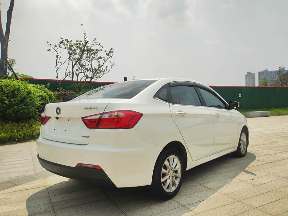 長(zhǎng)安 悅翔V7  2016款 1.6L 手動(dòng)樂(lè)享型 國(guó)V圖片