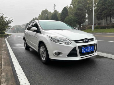 2013年4月 福特 福克斯 兩廂 1.6L 自動(dòng)舒適型圖片