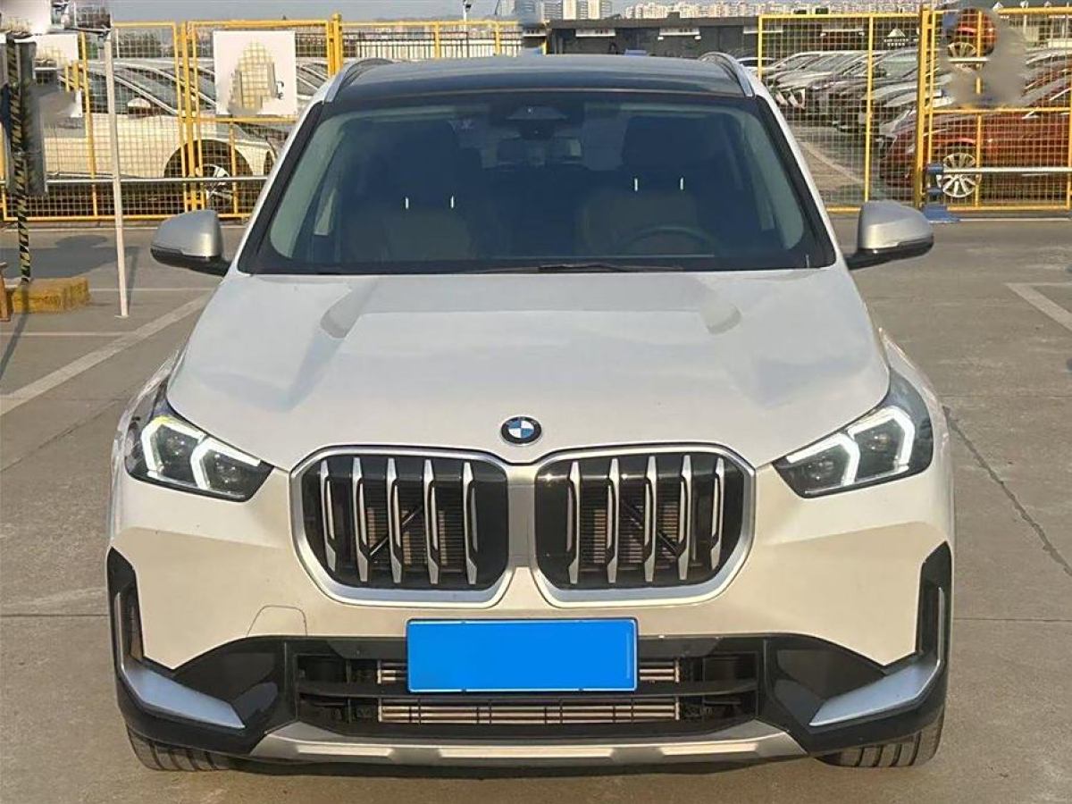 寶馬 寶馬X1  2023款 xDrive25Li X設(shè)計(jì)套裝圖片