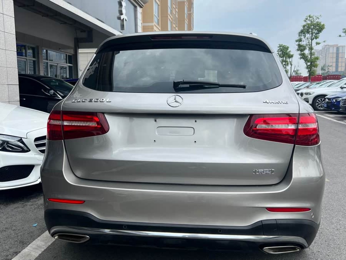 奔馳 奔馳GLC  2018款 改款 GLC 300 4MATIC 動(dòng)感型圖片